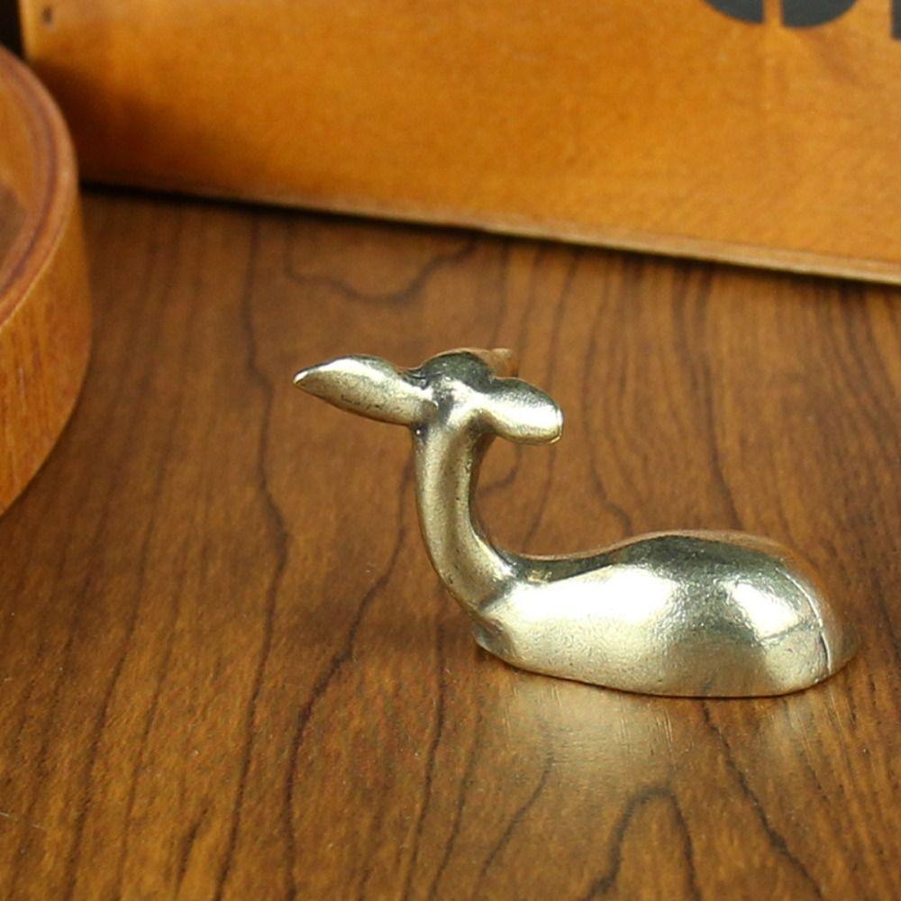 Tea Pets Vintage Brass Deer Sculpture Elegant Lucky Deer Figurines Solid Copper Unique Christmas Deer Ornament Garden Decoration