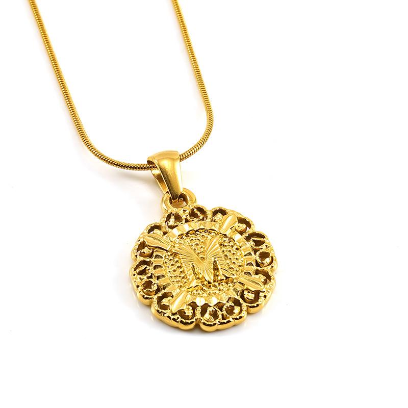 New fashion titanium steel letter pendant, clavicle chain, round embossed design necklace, personalized versatile men and women