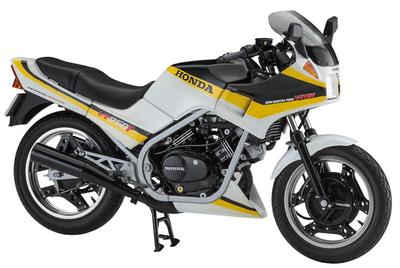 Hasegawa Honda VT250F 1985 Limited Edition Пластиковая модель 21761 1/12 (MC08)