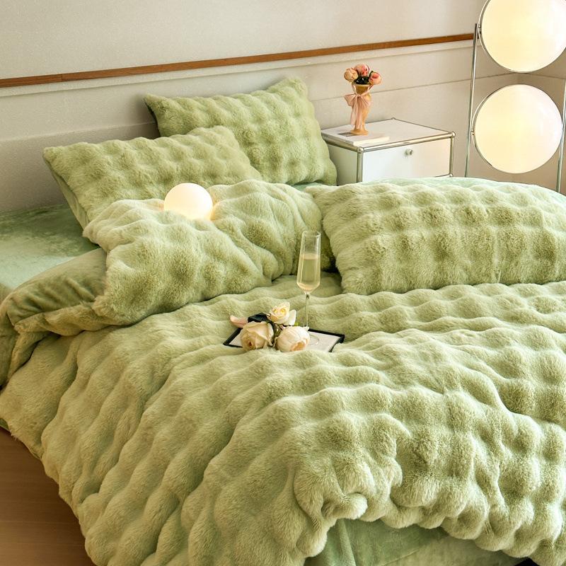 Плюшевый комплект из четырех предметов для кровати, Плюшевая утолщенная двусторонняя молочная плюшевая тепловая простыня, Пододеяльник, Наволочка Набор из трех предметов