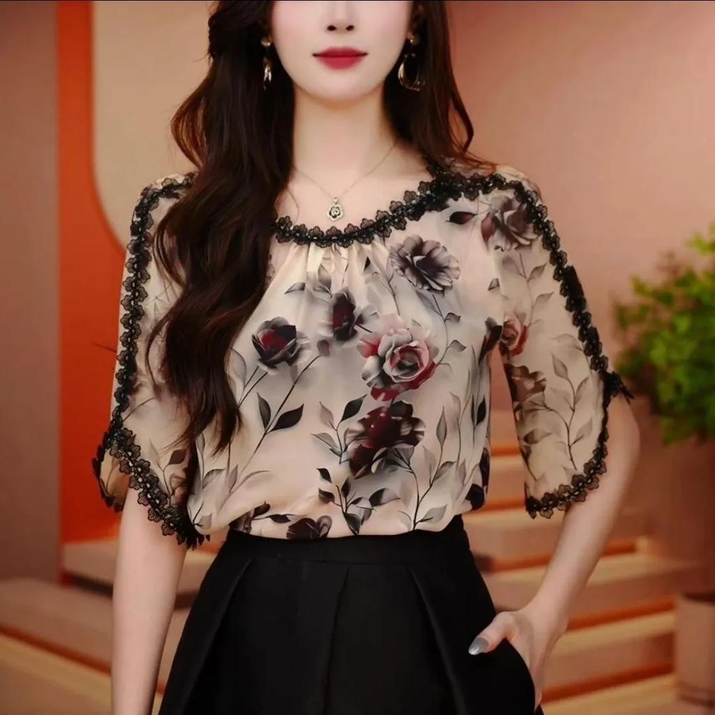 Women's Summer Loose Temperament Short Sleeve Top Design Slim Lace Top