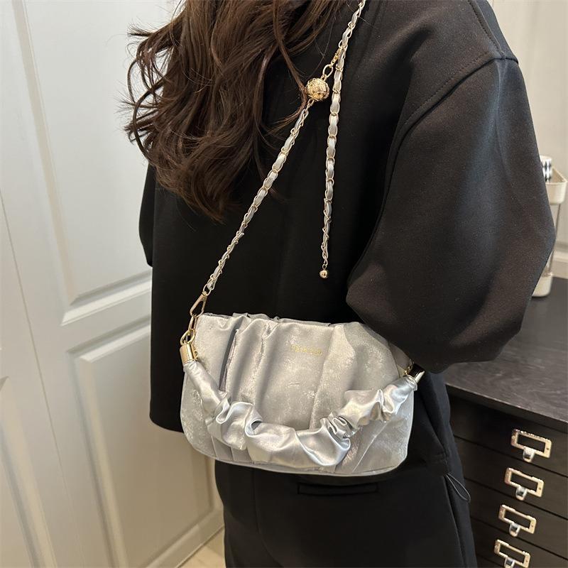 Новая сумка женская модная трендовая сумка-мессенджер универсальная повседневная цепочка на плечо однотонная ручная плиссированная сумка