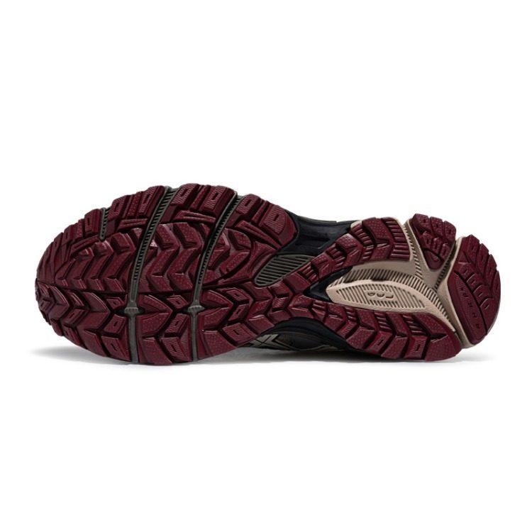 Asics Беговые кроссовки Gel-Kahana 8 Унисекс Низкие Кофейный/Светло-серый 1203B133-027
