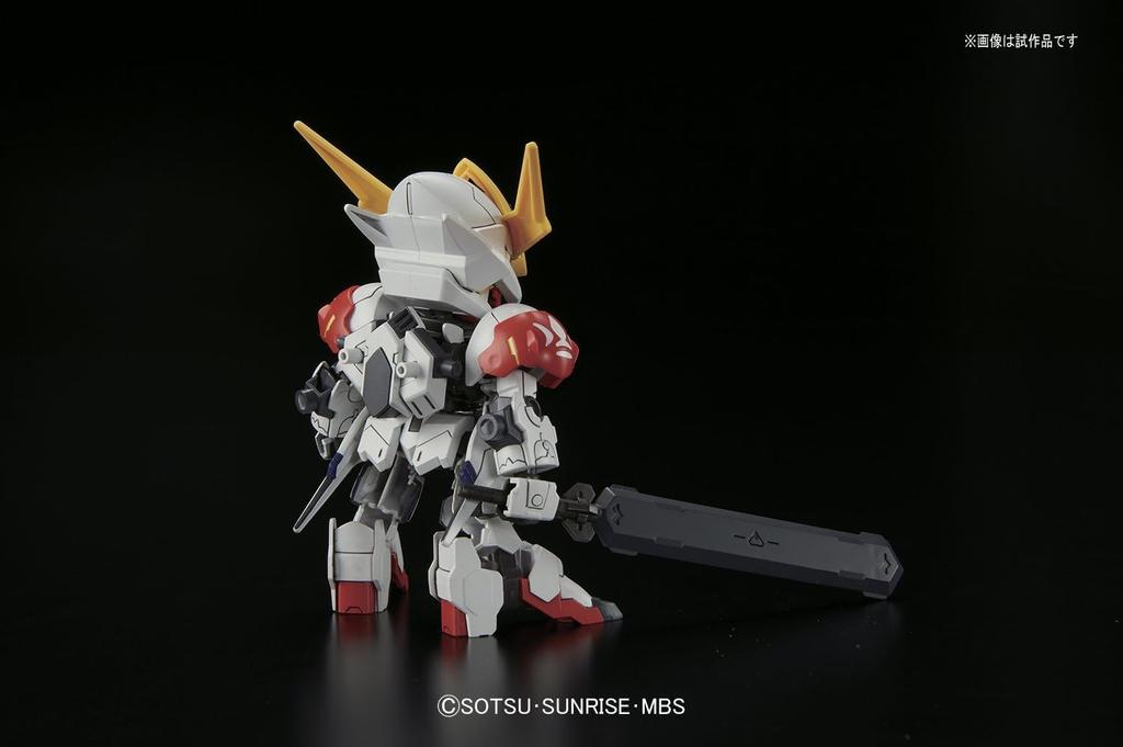 SD Gundam BB Senshi Gundam Barbatos Lupus DX пластиковая модель №402 с цветовой кодировкой
