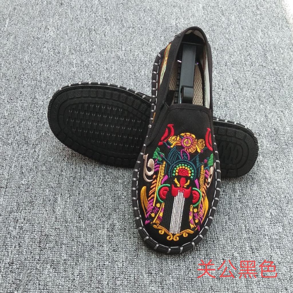 Embroidery Loafers Men Breathable Slip On Cloth Shoes  Lightweight Flat Shoes Men Leisure Sneaker