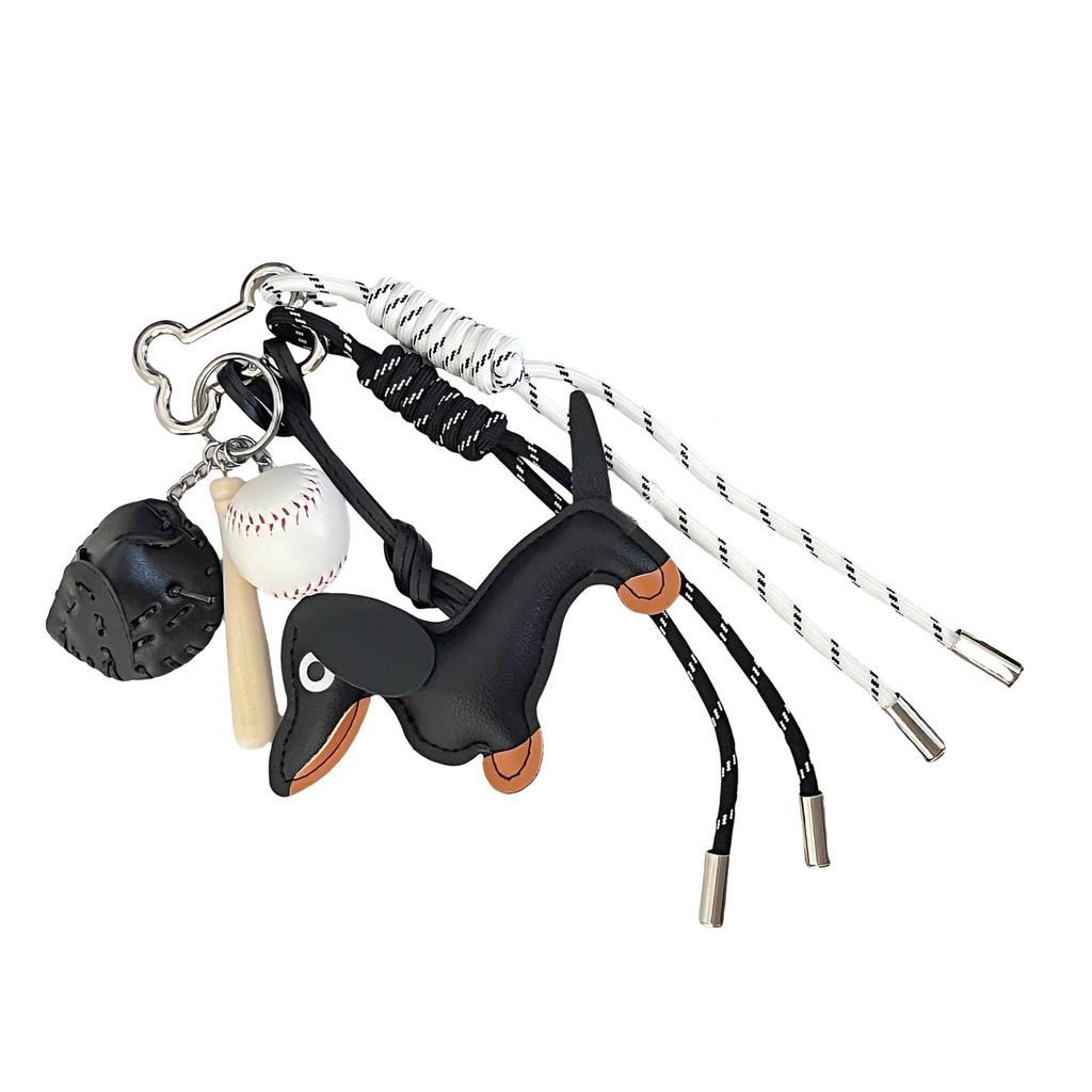 Винтажный брелок для ключей с собакой таксой Уникальные стили Прочные ПУ материалы Элегантный шарм для украшения сумки и ключей Ежедневное использование