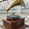 Vintage Revival: Designer Wind-Up Gramophone - An Elegant Phonograph for Home or Office Decor