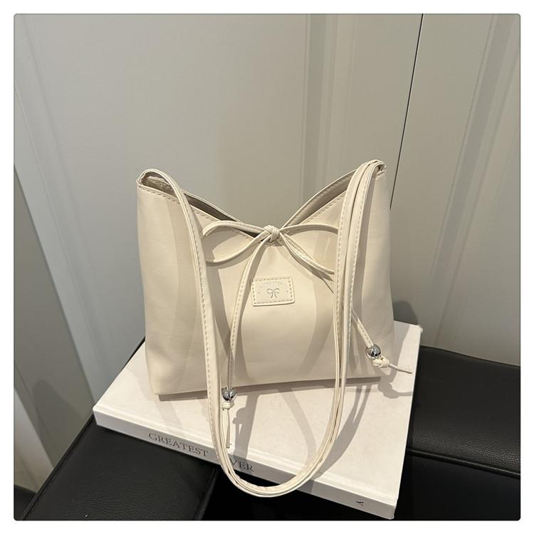 Retro Simple Red Underarm Bag Women's Summer Niche Design Versatile Casual Commuting Shoulder Handbag