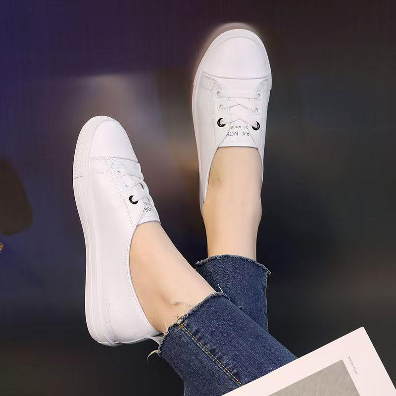 Летние женские универсальные белые слипоны 2025 года - Тонкие, неглубокие, стильные и удобные.