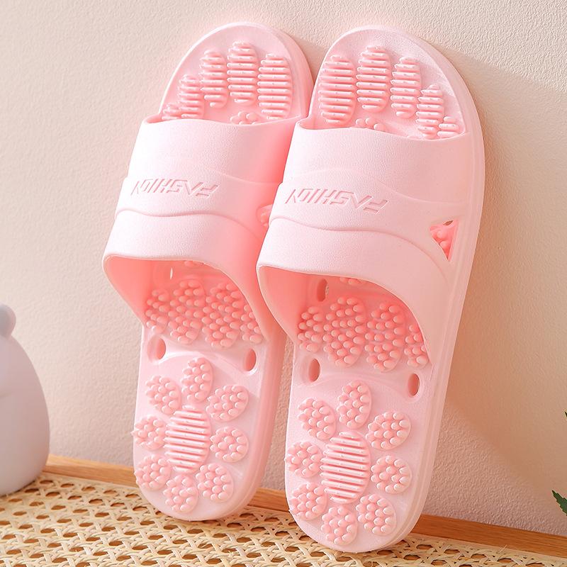 Нескользящие тапочки для ванны