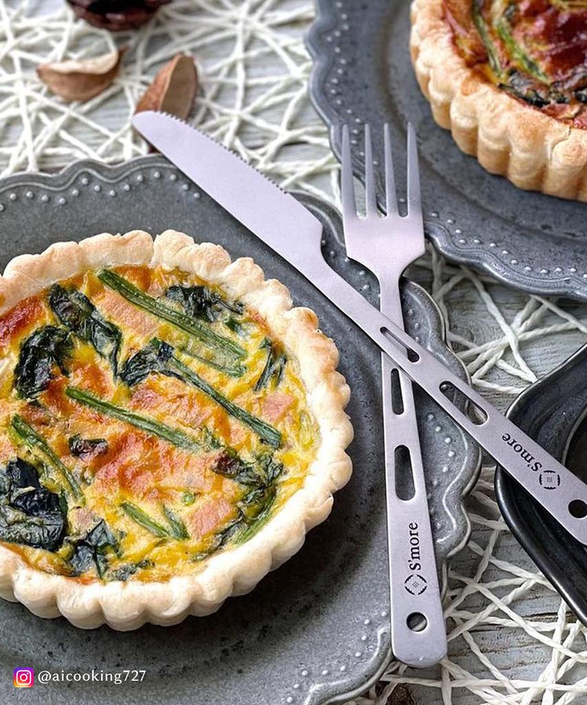 Titanium Cutlery Set Camping Cutlery Set Outdoor Knife Fork Spoon Chopsticks Titanium Camping Cutlery Picnic BBQ Portable Tableware S'more 4-Piece