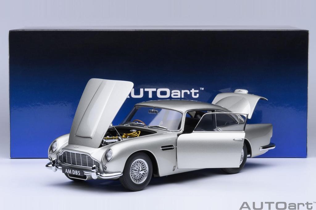 AUTOart Aston Martin DB5 Серебристый металлик Готовое изделие 70287 1/18