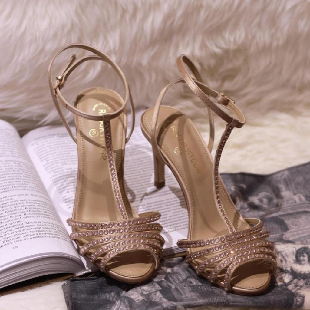 Congyuan Same Style Yuzui Millennial Antique High Heels Women's Summer Thin Heels Dinner Party Rhinestone High Heels Sandals Women