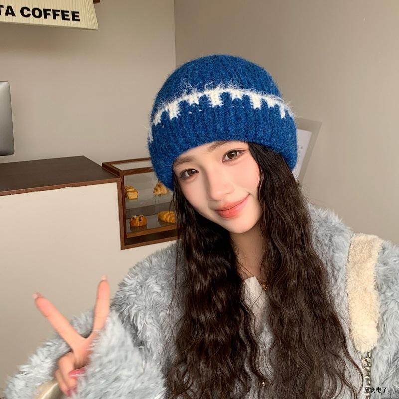 Big head circumference knitted hat women's autumn and winter atmosphere warm windproof cold hat fashion age-reducing ear protection wool hat