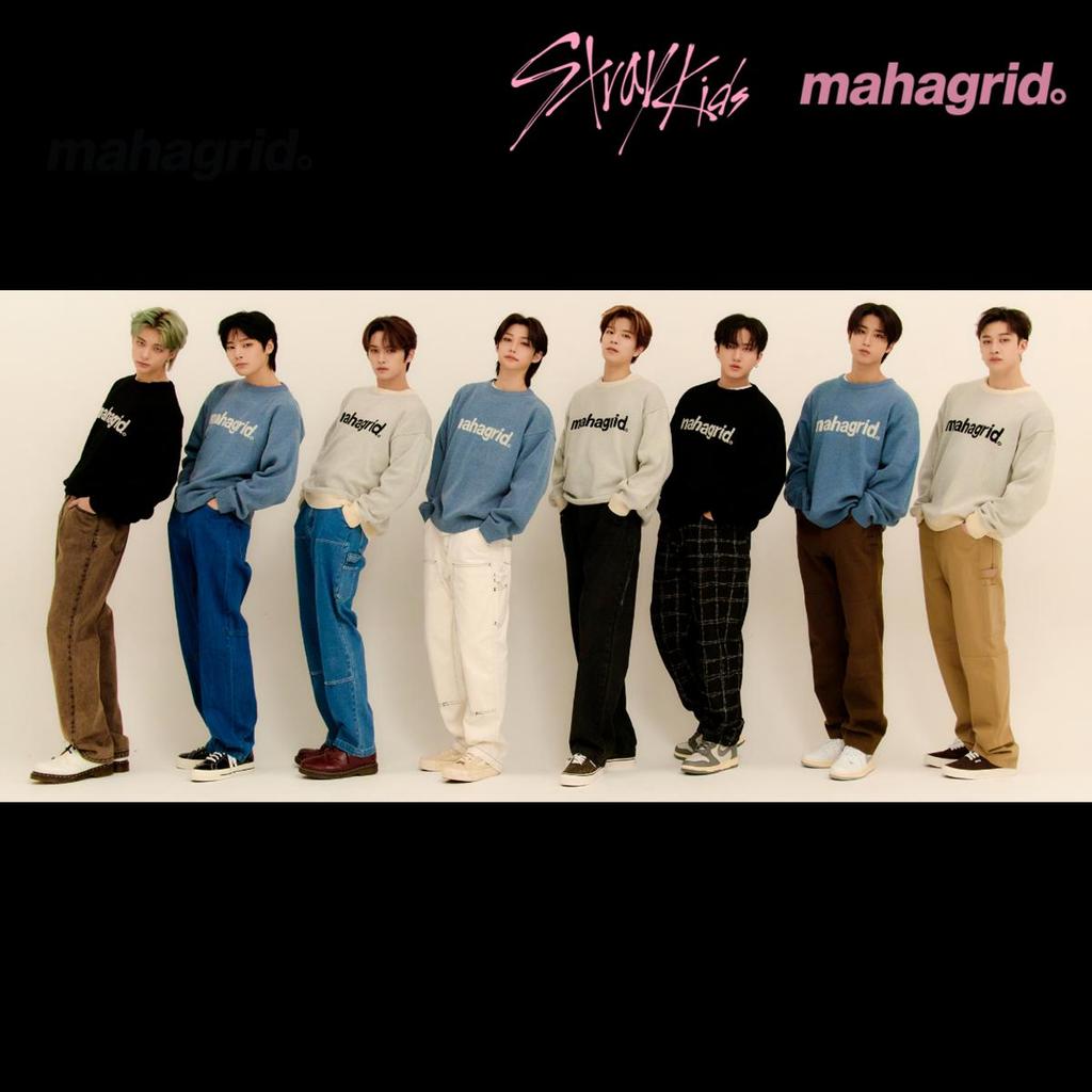 Stray Kids Коллаборация Stray Kids и Mahagrid, ТРИКОТАЖНЫЙ СВИТЕР С ЛОГОТИПОМ BASIC