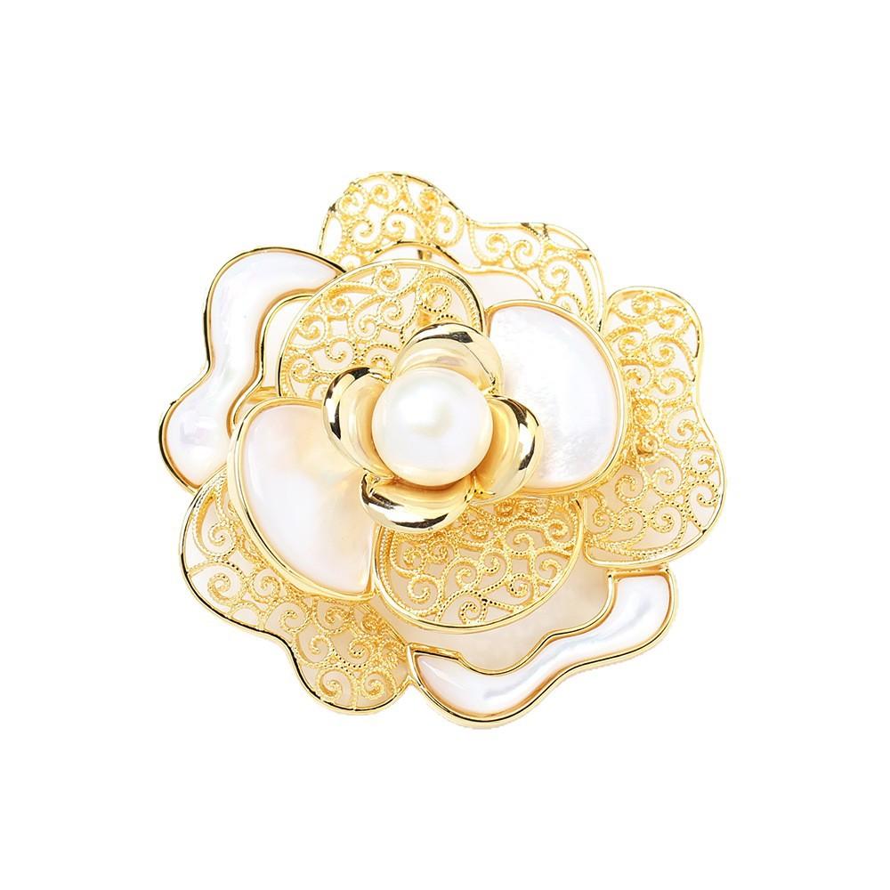 Elegant High-End Natural Fritillary Freshwater Pearl Camellia Brooch Temperament Niche Flower Rose Pin Women'S Accessories