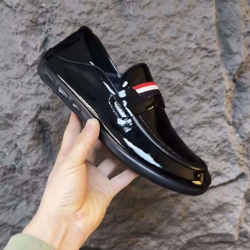 Модные повседневные роскошные туфли из коровьей кожи для мужчин весна-осень новые дизайнерские мокасины мужские однотонные туфли для вождения на мягкой подошве мужские