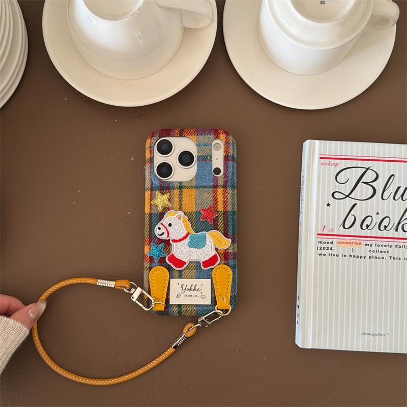 Модный милый мультяшный 3D плюшевый чехол для телефона с собакой для iPhone 17 Pro 15 14 13 16 Pro Max Чехол Тканевые защитные чехлы с клетчатым узором