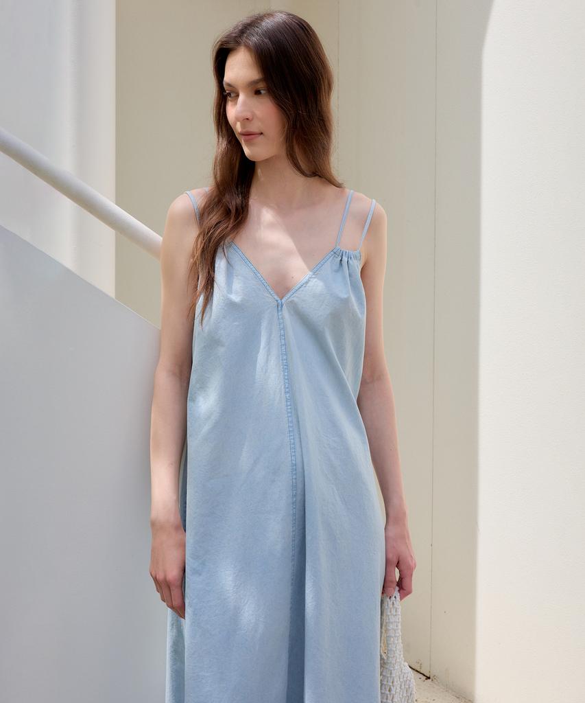 The Ello Breeze Denim Dress (Light Blue)