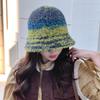 Ветрозащитная и теплая шапка для женщин, японская ретро, контрастная, градиентная, радужная вязаная шапка-рыбак, зимняя шапка-ведро