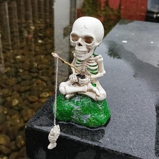 Хэллоуин Рыболовный Скелет Фигурка Жуткий Сидящий Тыквенная Голова Скелет Статуя Скульптуры Открытый Сад Пруд Фонтан Украшение Стороны Бассейна