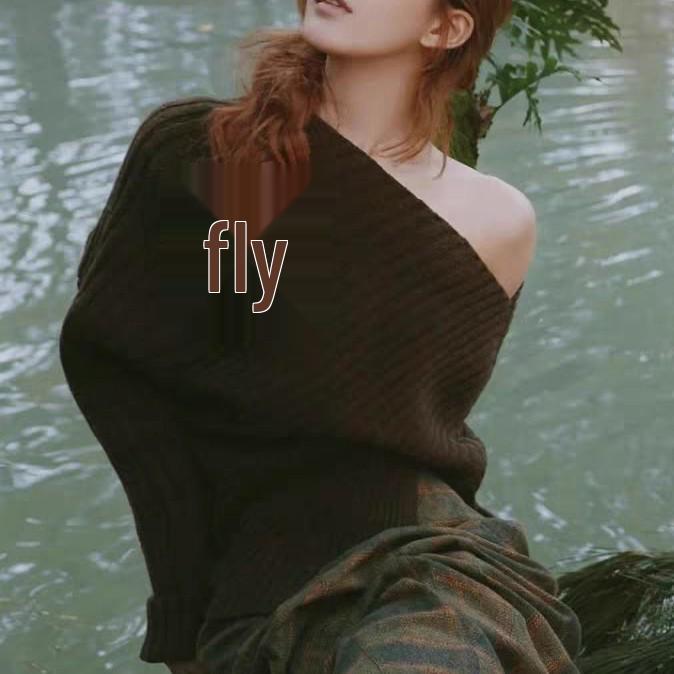 Zhao Lusi-Inspired Off-Shoulder Striped Knit Top - Spring 2026 Arrival