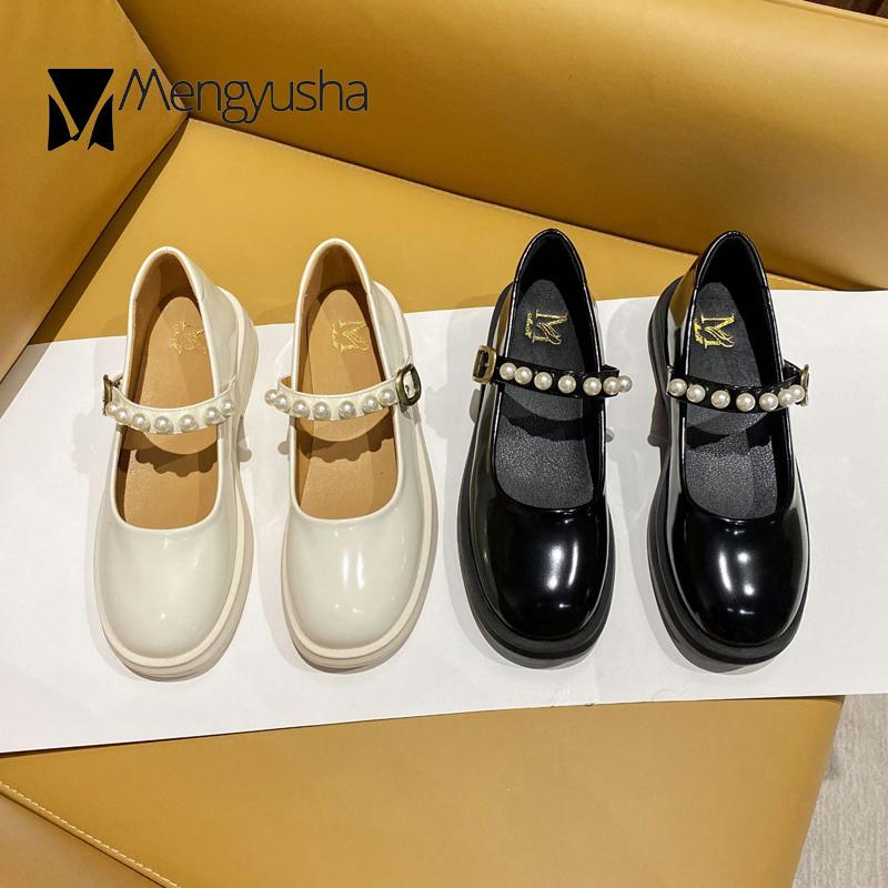 Модные весенние туфли Лолита Женские джинсы Мэри с пряжкой на ремне Лакированные кожаные туфли на плоской подошве для девочек Косплей JK Обувь Женские кроссовки