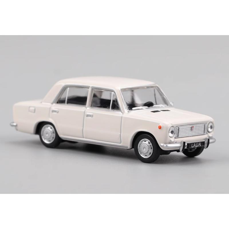 Литой под давлением масштаб 1/64 Perka LADA 1970 Винтажный классический седан 2101 2105 FSO Polonez Модель автомобиля из сплава Коллекция Украшение
