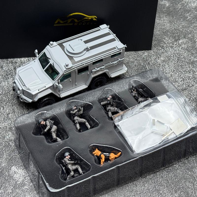 MVA models литой Коллекция Масштаб 1/64 Бронированный автомобиль SWAT с фигуркой Модель автомобиля из сплава Для праздничных подарков Подарки компании
