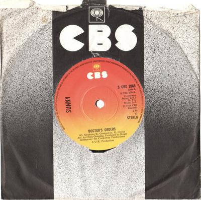 7-дюймовая пластинка SUNNY LESLIE - Doctor's Orders SCBS2068 CBS 1974 UK Соул/Фанк Б/У