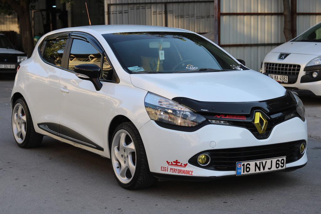 Дефлектор капота (EuroCap) для Renault Clio IV 2012-2019 гг
