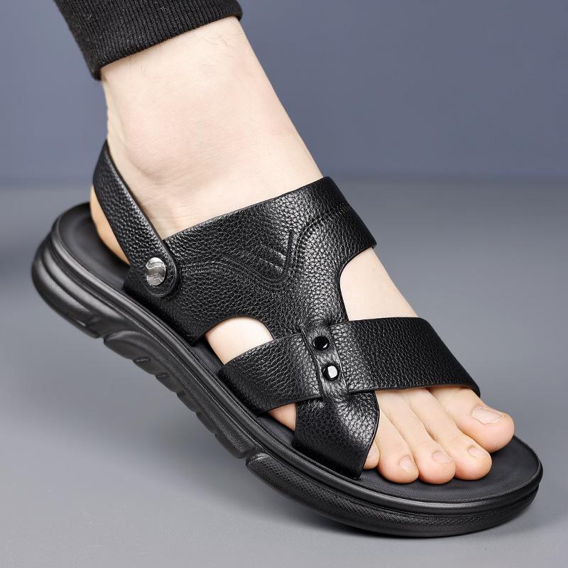 Новые сандалии из коровьей кожи первого слоя, мужские дышащие кожаные пляжные туфли, повседневные с мягкой подошвой, для мужчин среднего и пожилого возраста, обувь для папы