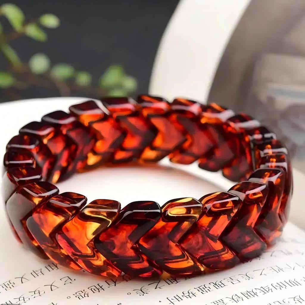 Женский Браслет из Квадратного Медового Воска с Кровяным Янтарём - Универсальное Украшение в Китайском Стиле