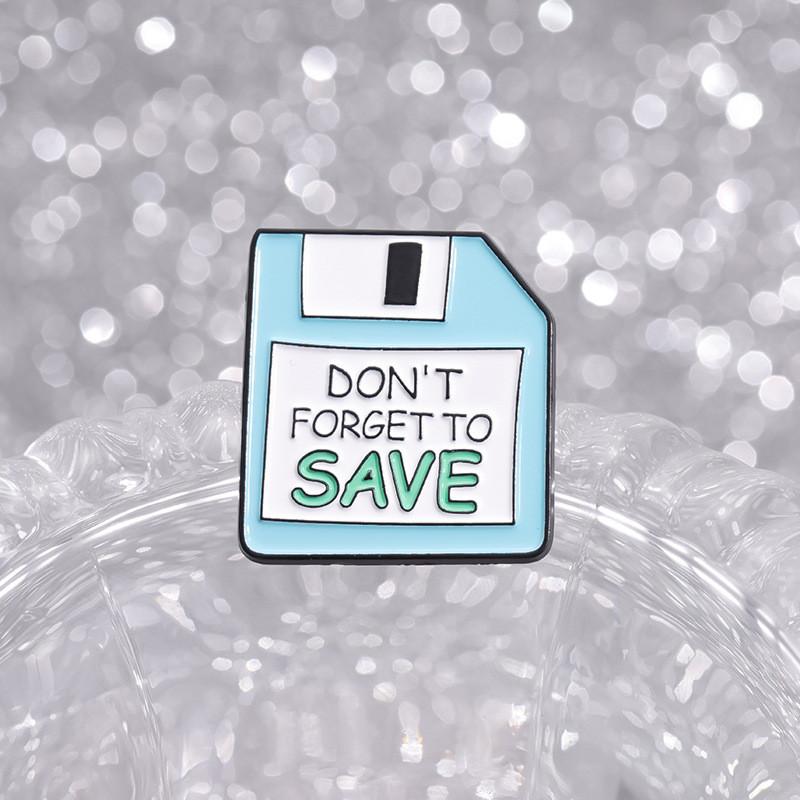 Versatile And Fun Cartoon Brooch Qhxz2682-2684 Colorful Alloy Pin For Winter 2024 Style