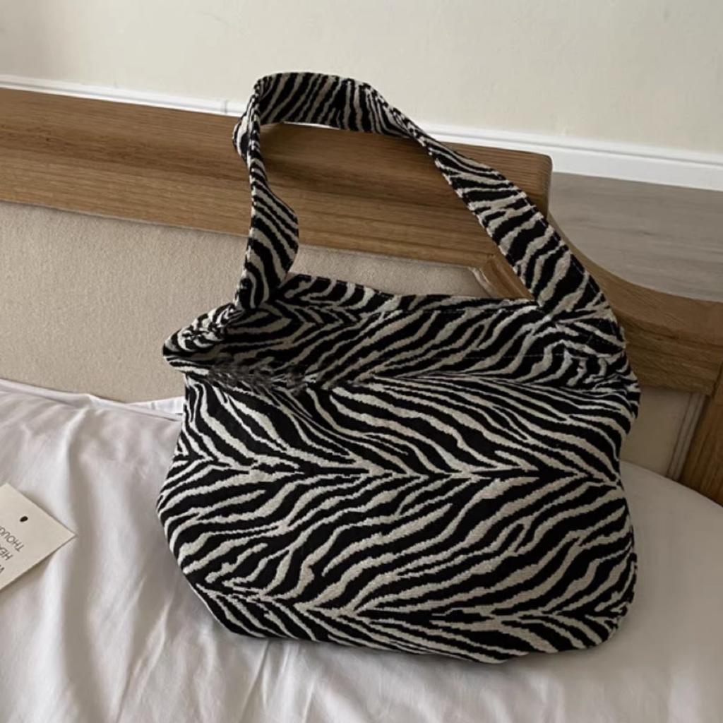 Ранняя осень с абсолютом! Ретро жаккардовая сумка с узором зебры, закругленными углами, сумка-подмышка, на плечо, нишевый дизайн, женская