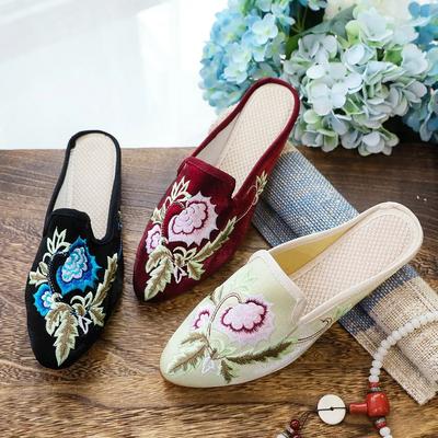 2025Летние тапочки в китайском стиле Харадзюку Женская обувь для женщин Повседневная Винтажная вышивка Этнический стиль Уличная одежда