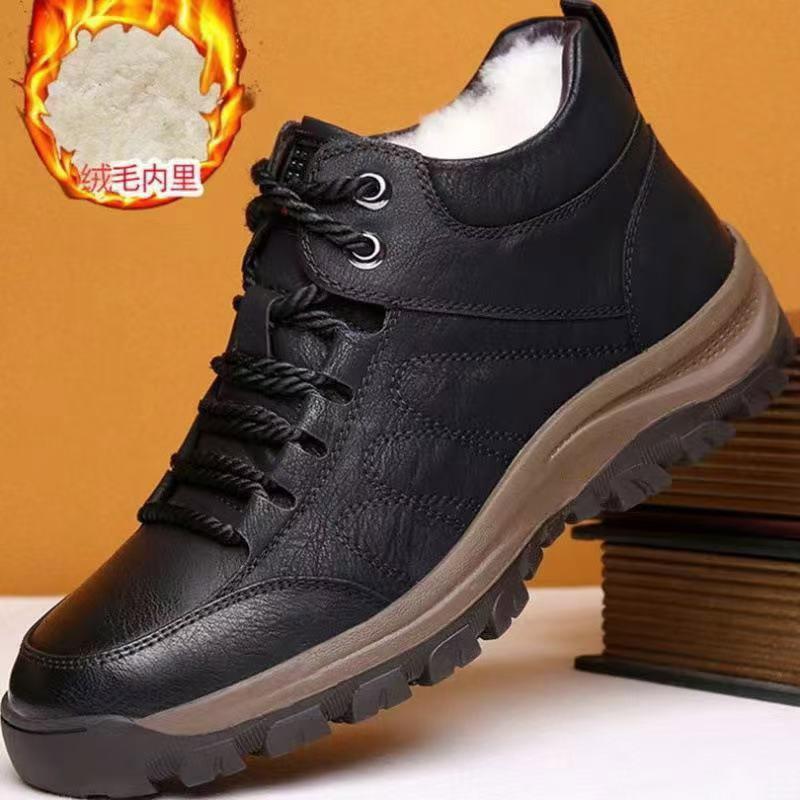 Hiking Shoes Leather Surface Breathable Men's Shoes Soft Sole Casual Shoes Outdoor Sports Thick Sole Large Size Men's Shoes