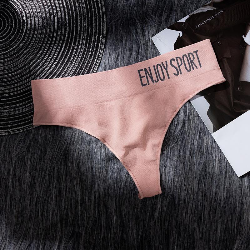 Женское нижнее белье Сексуальные бесшовные спортивные фитнес-буквы Широкая талия Средняя талия Бесшовные трусы-стринги