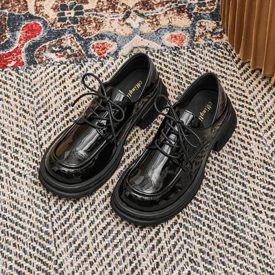 2024 2024 Британский стиль Туфли-лодочки на толстой платформе Женские весенне-осенние туфли-лоферы на толстом каблуке Женские туфли из лакированной кожи с круглым носком