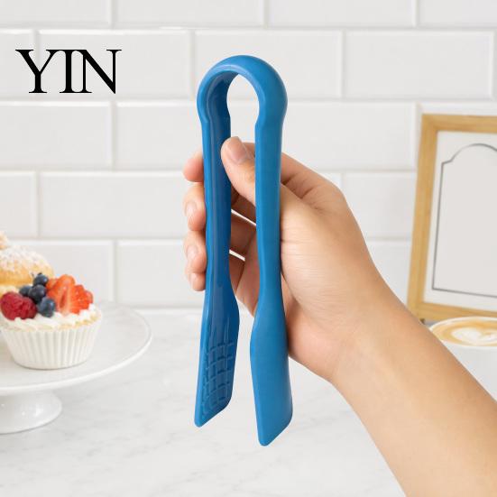Kitchen Ice Cube Picker 2PCS Plastic Clamp, with Anti-Slip Tooth Pattern, Durable Stable Grip Tong Multi-Use Tongs, for Cubes Bread Bar Salad