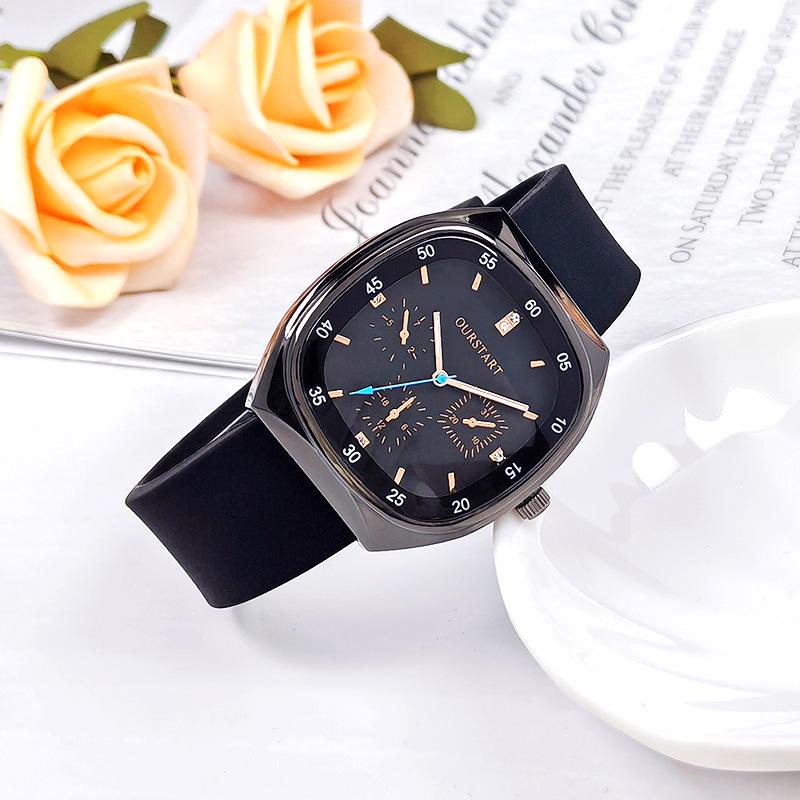 Classic Sports Silicone Strap Women Watches Fashion Luxury Brand Woman Casual Quartz Wrist Watches Ladies Relogio Feminino
