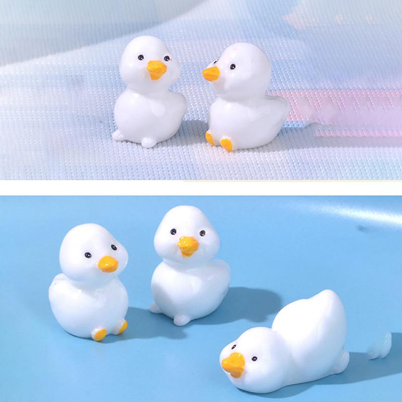 Cute Mini Yellow Ducks Ornament Tiny Duck Resin Handicraft Dollhouse Decorations