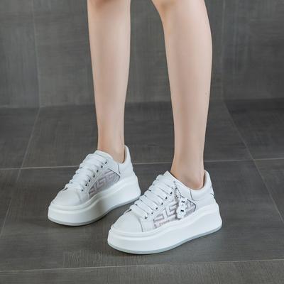 Женская обувь – Кроссовки