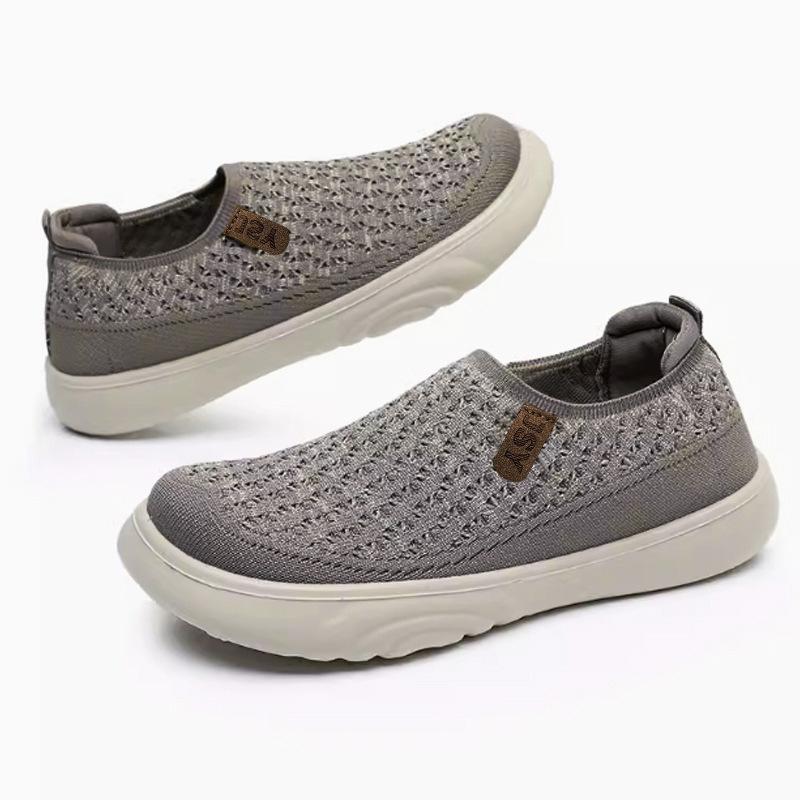 Fashion Women's 2024 New Round Toe Soft Soled Shoes, Women's Old Beijing Cloth Shoes, Lightweight Mother Shoes, Thick Soled Casual Shoes