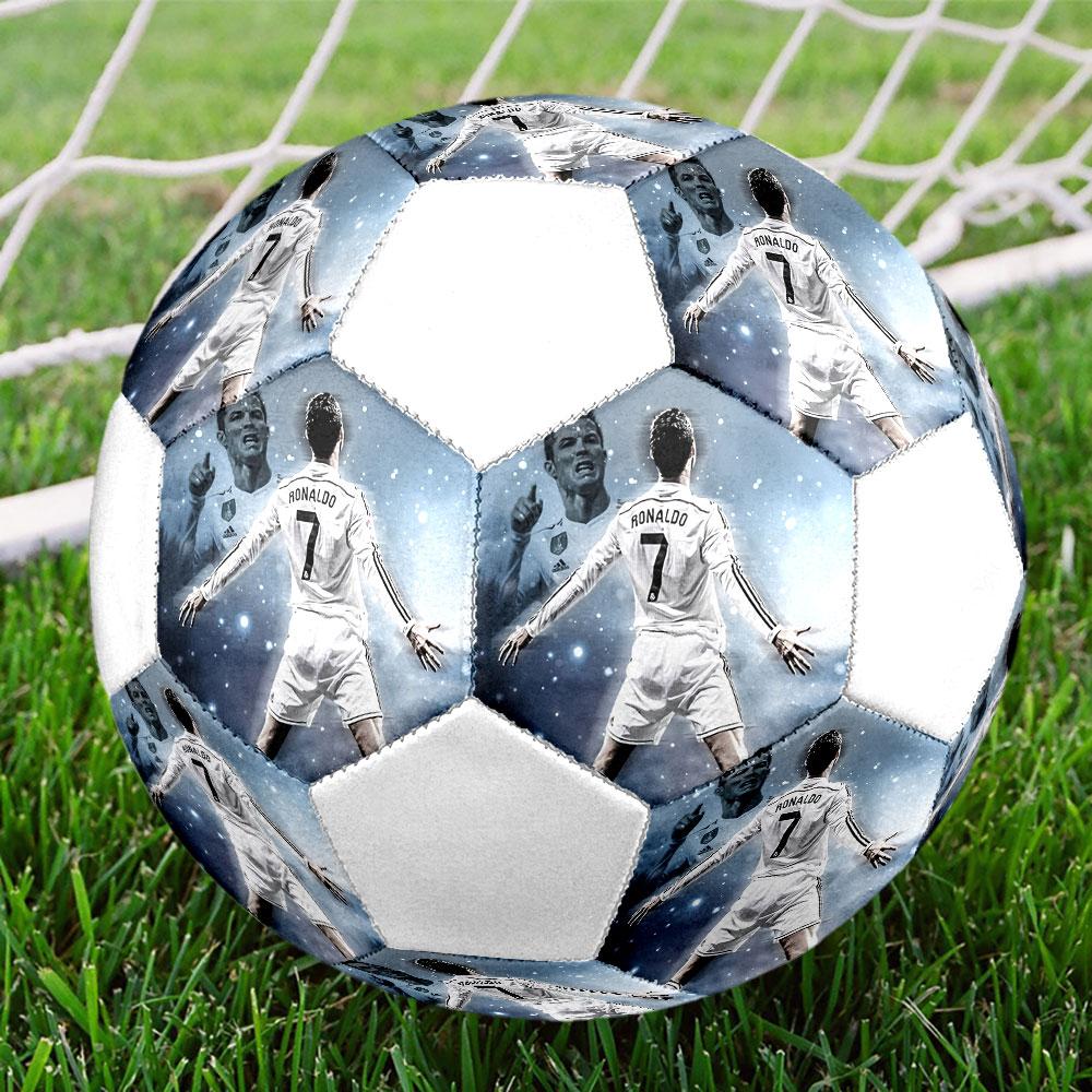Футбольный мяч Cristiano Ronaldo, размер 5, разноцветный, подходит для всех возрастов, сшит машинным швом, материал ПВХ, соревновательного качества, прочный и с высоким отскоком