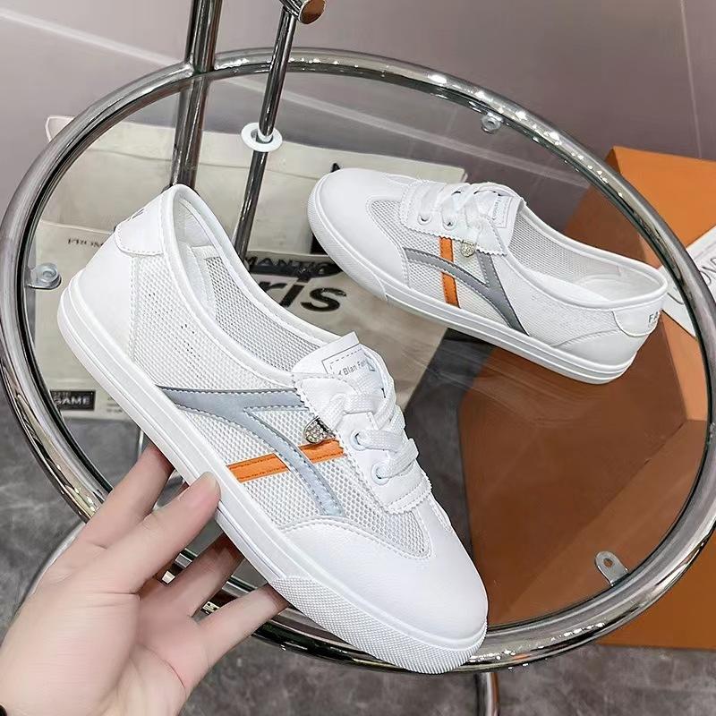 Модные корейские женские повседневные туфли для сноуборда 2024 года, летние, новые, повседневные, универсальные, дышащие, модные, маленькие, белые туфли, мягкие и нескользящие