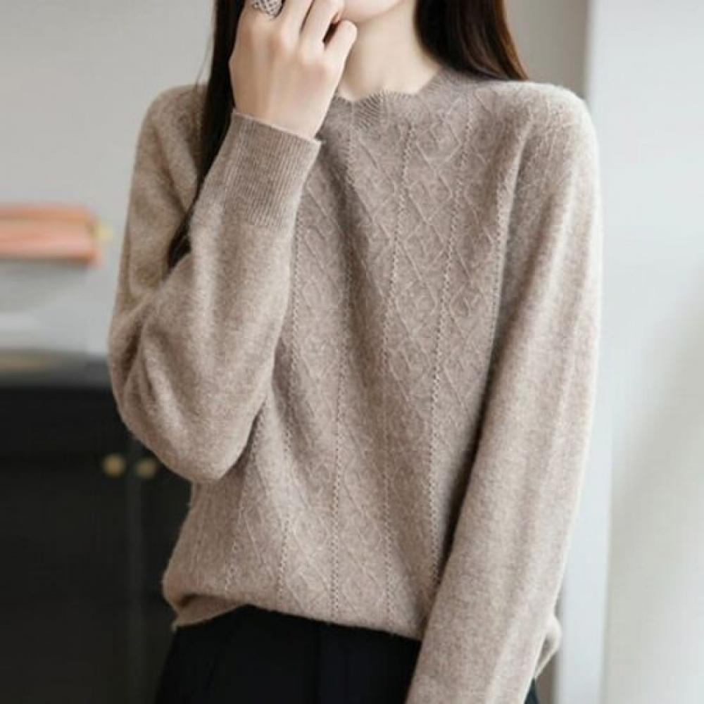 Navava Women Diamond Point Round Neck Long Sleeve Knit Top Nk3321
