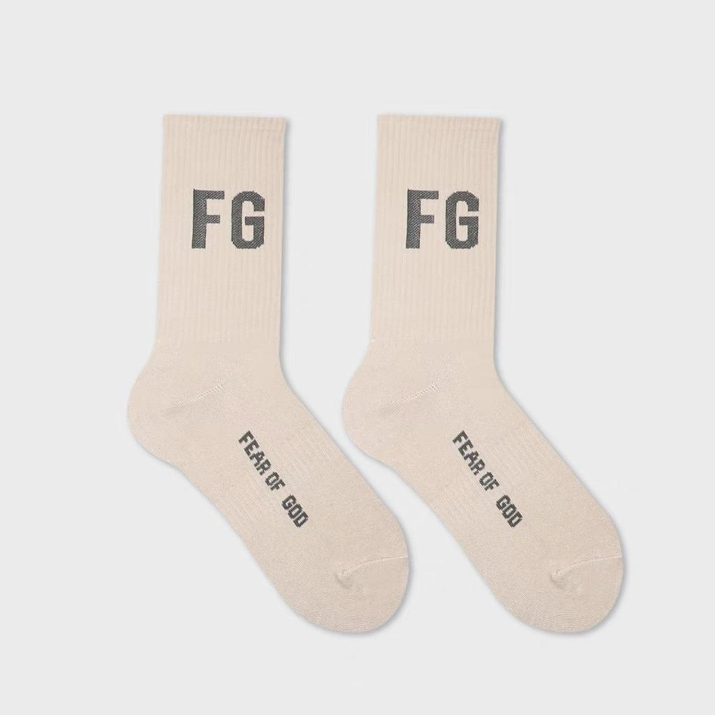 Бренд Tide Туман Двойная линия Ess Уличные буквы Богатый чистый хлопок Средние носки-трубы Тренд Четыре сезона Спортивные носки