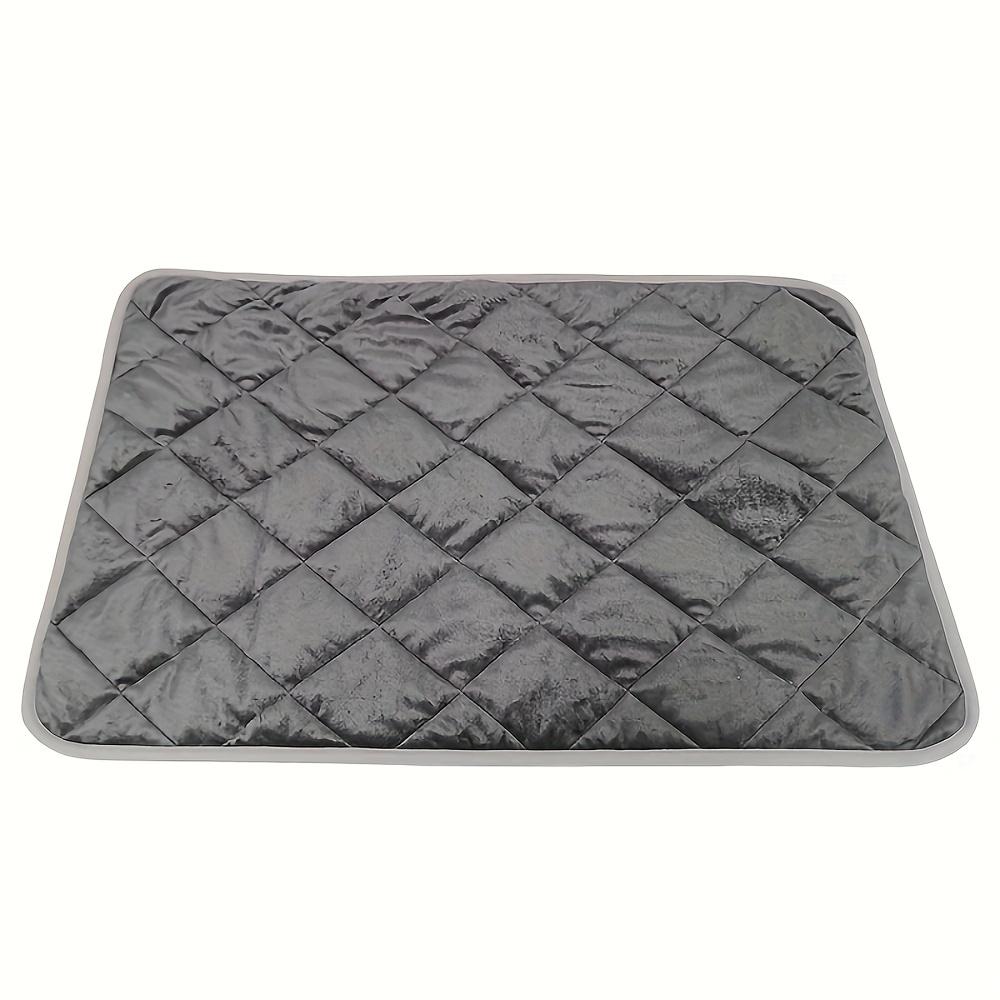 Cozy Self-Warming Pet Mat for Dogs & Cats - Extra Warm Thermal Bed with Non-Slip Bottom, Durable & Machine-Washable, Ideal for Indoor/Outdoor Use