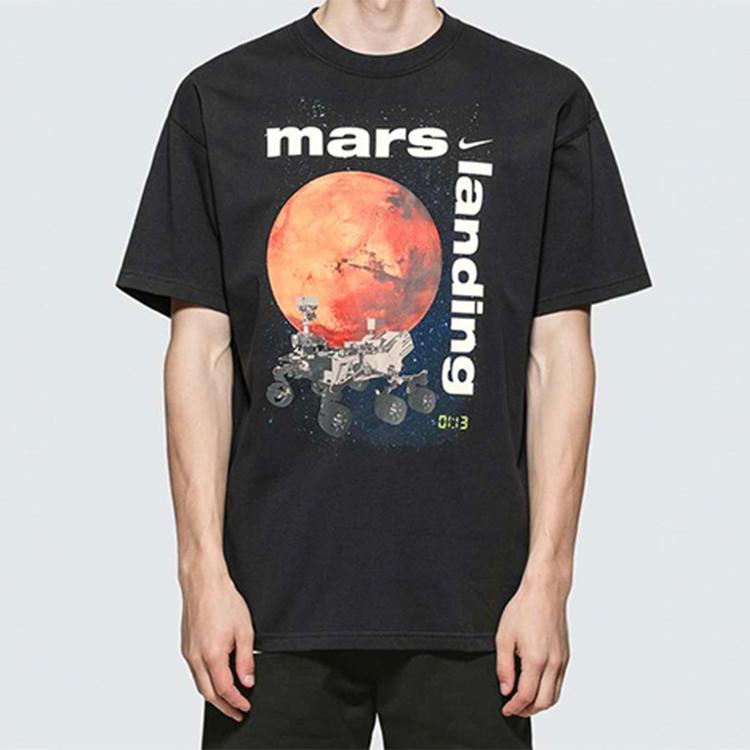 Nike Футболка NRG SS AM90 Landing Mars с короткими рукавами и рисунком, мужские топы, черные CJ1785-010